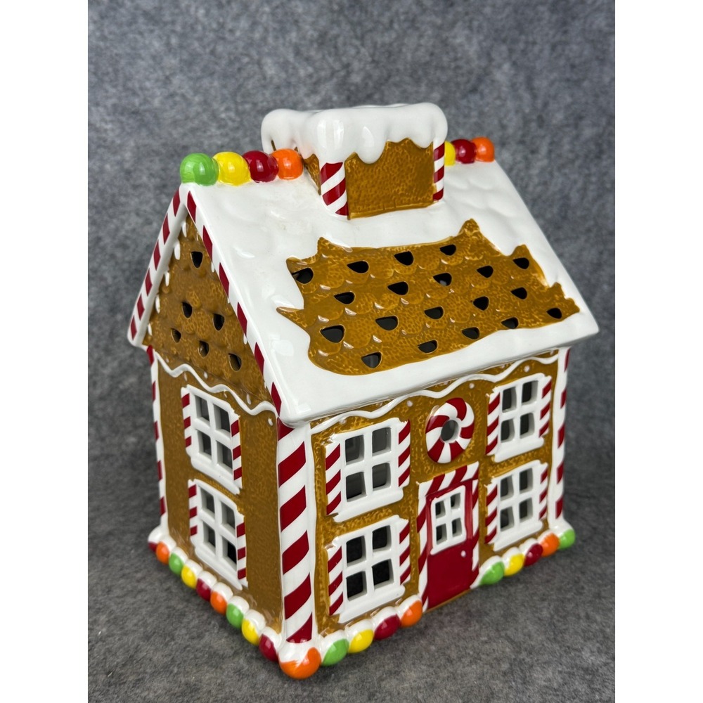 Slatkin & Co. Gingerbread House Candle Luminary Bath & Body Works‎ 2009